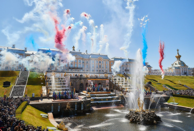 Петербург фестивальный! Корюшка идет! И открытие фонтанов Петергофа!